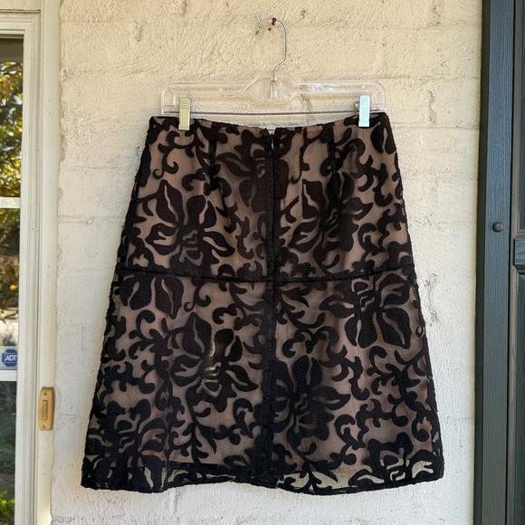 Ann Taylor Black Jacquard Lace Flounce Skirt Size 6 - Picture 6 of 13